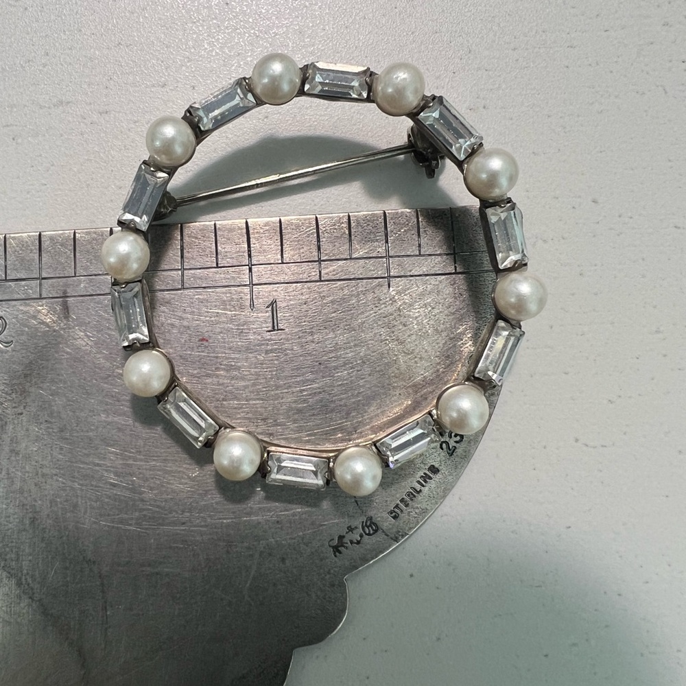 Elegant Silver and Culture Pearl Brooch